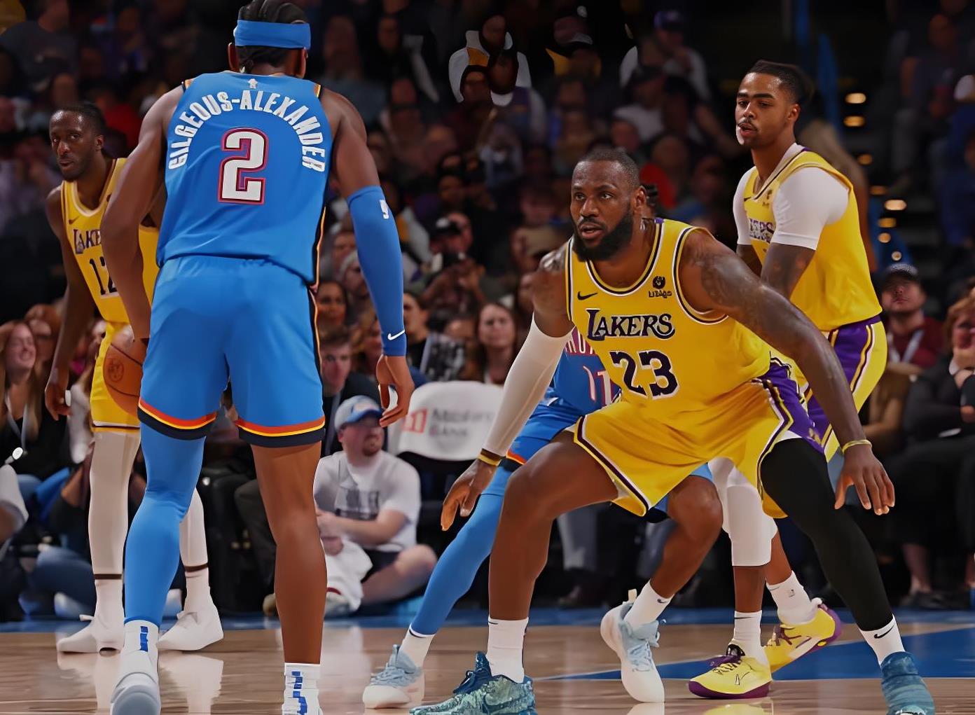 包含冲刺阶段体能课后，洛杉矶湖人战术微调备战英超，球迷炸锅，阵容厚度经受考验的词条