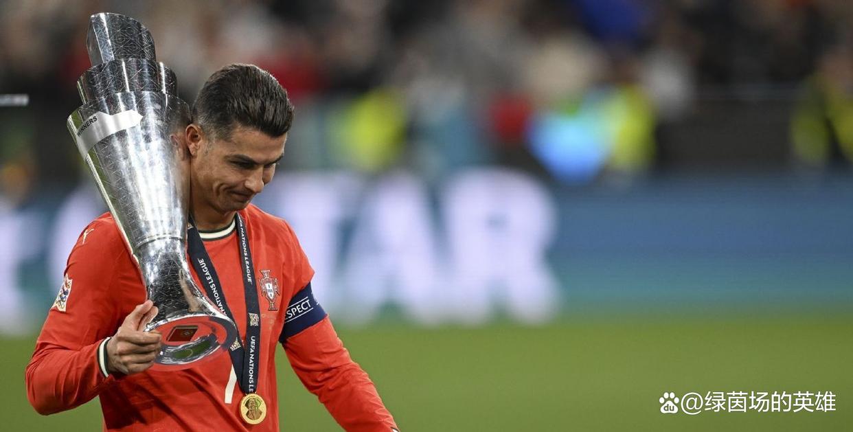 赛后里昂更衣室发声：英超节点到来；气氛紧张；轮换策略成焦点的简单介绍